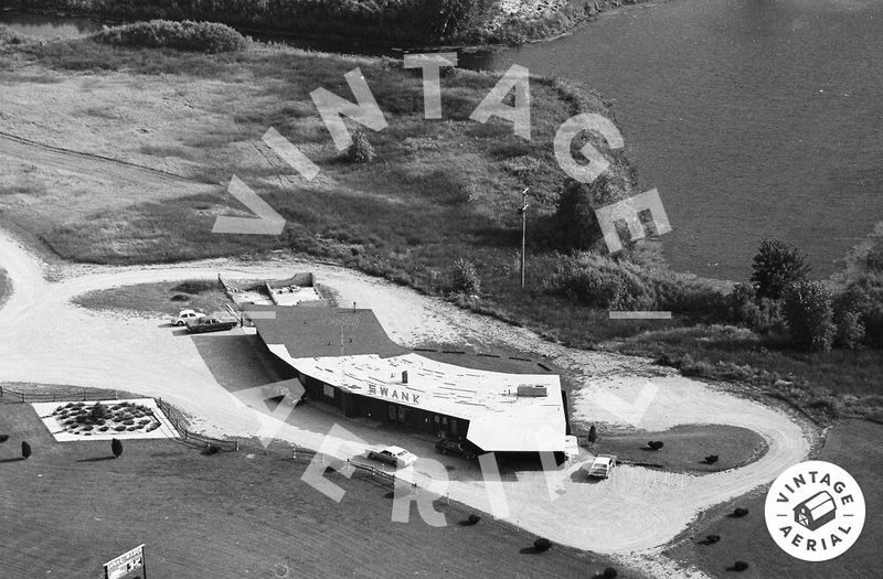 Swank Motel (Golfview Apartments, Swank Apartments) - 1972 Aerial